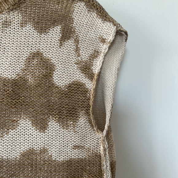 MIGU MUSE Neutral Tie-Dye Knit Sleeveless Sweater Vest - Picture 2 of 5